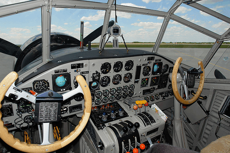 Cockpit Antonow 